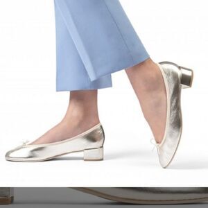 BRAND NEW WILD DIVA LOUNGS BOWKNOT SLIP-ON WOMEN"S FLAT SHOE